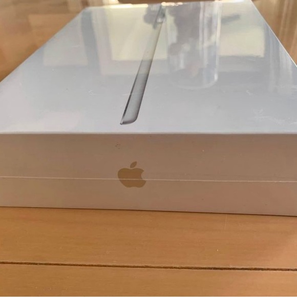 Brand new unopened . Apple iPad 9th generation 64 GB. (Won in raffle)